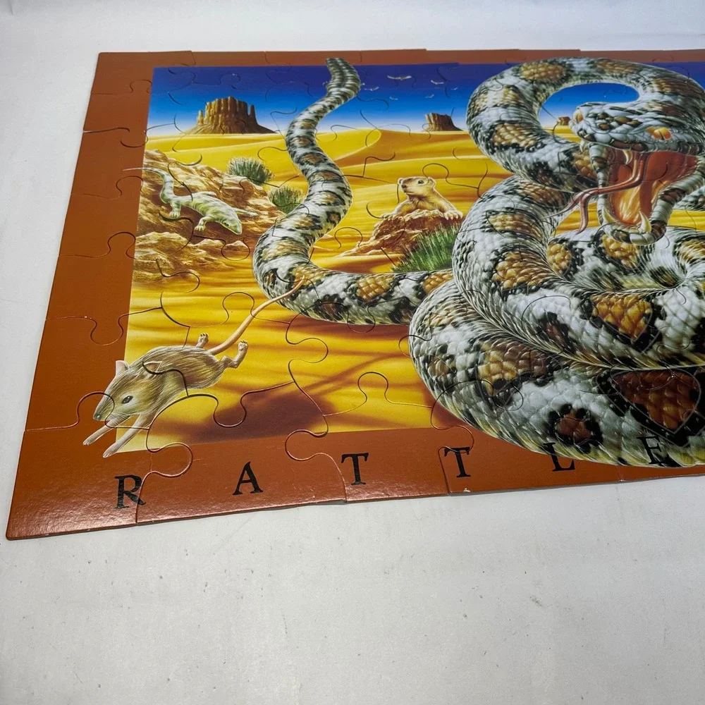 Glo Zone Rattlesnake 48 Piece Glow in the Dark Floor‎ Puzzle Ages 4 Plus